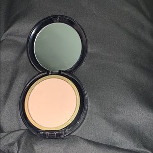 Estée Lauder double wear